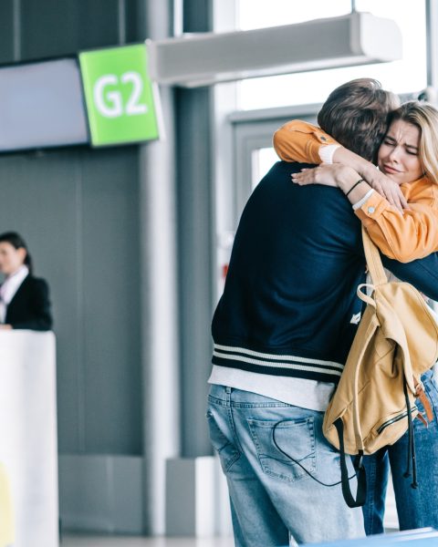 Abbracci aereoporto uk