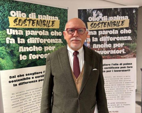 Alimentazione, esperto Donegani: "Olio di palma demonizzato, sostituirlo non porta benefici"