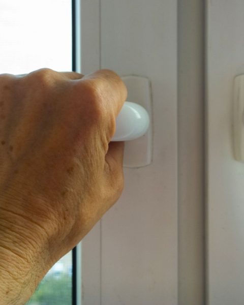 Chiudere finestra canva