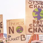 Manifestanti ambientalisti canva