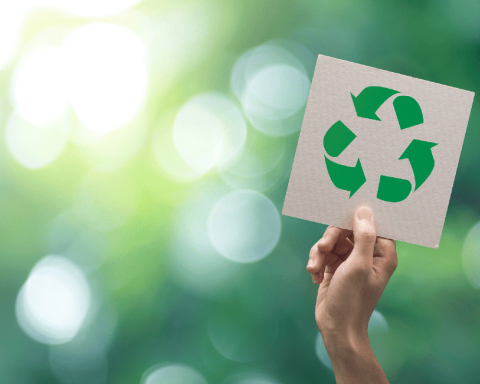 Dal rifiuto alla materia, come cambia il riciclo tra Italia e Europa