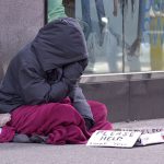 Persone senza dimora storyblocks