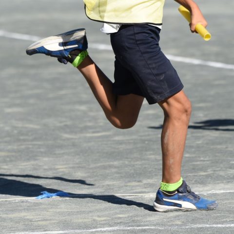 Ragazzo che fa sport Canva