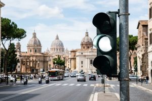Semaforo luce bianca roma