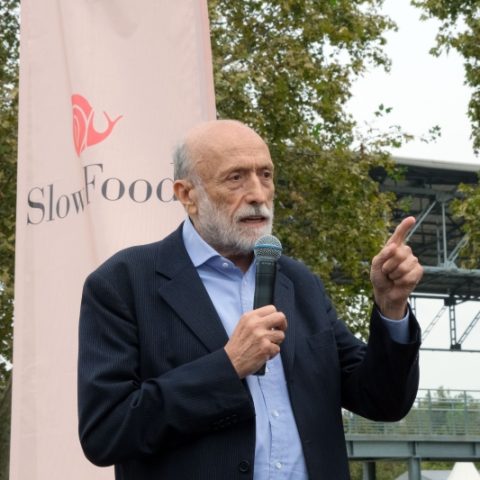 TORINO SLOW FOOD CARLO PETRINI