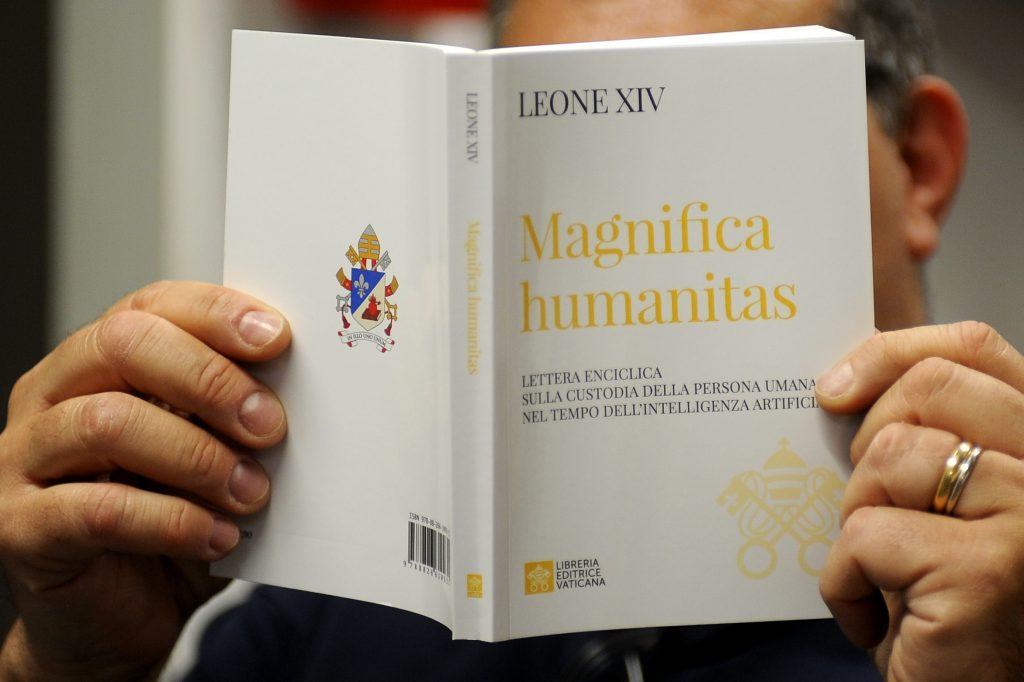 Roma, esce oggi "Magnifica Humanitas", la prima enciclica sull'intelligenza artificiale firmata da Papa Leone XIV