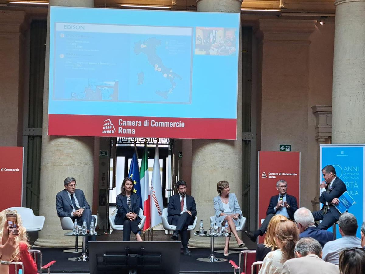 Sostenibilità: indagine, 86% italiani preoccupato per impatto caro energia﻿