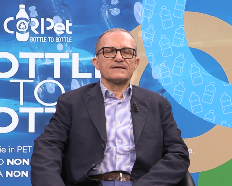 Sostenibilità, Dentis (Coripet): "In 2025 totale riciclato per bottiglie al 33%"