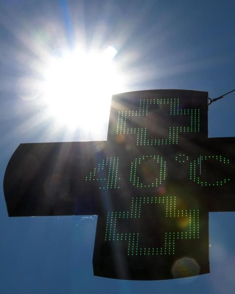 Aumenta 'la cooling poverty', esperto: "C'è una barriera tra chi può proteggersi e chi no, così aumenta rischio clinico multiorgano'