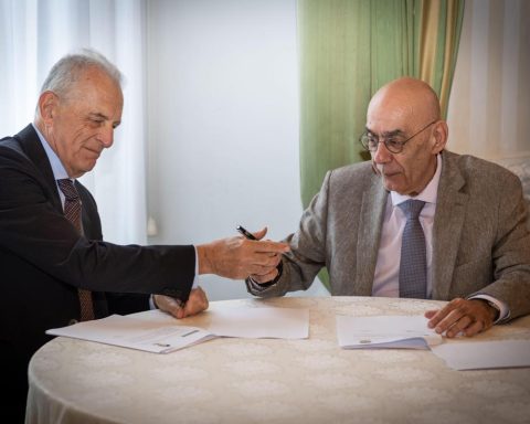 Rifiuti, Conou Endiale, "Asse Italia Grecia per standard Ue più elevati su riciclo oli usati"