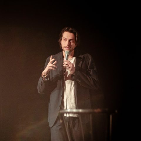 Fill pill divulgatore standup comedian ufficio stampa