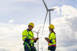 Lavoratori eolico green jobs rinnovabili
