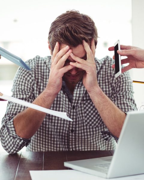 Stress lavoro settembre Canva