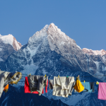Bucato steso al Sole sull'Everest