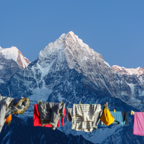 Bucato steso al Sole sull'Everest