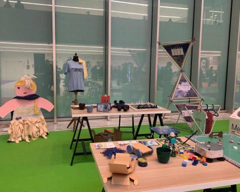 Sostenibilità, al Salone della CSR si impara giocando e l'arte è live