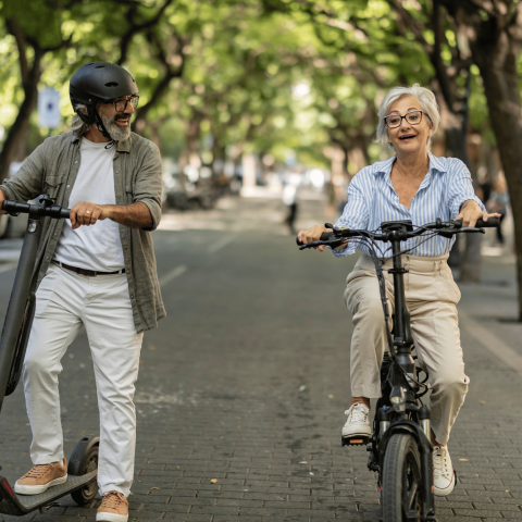 Bici monopattino elettrico canva
