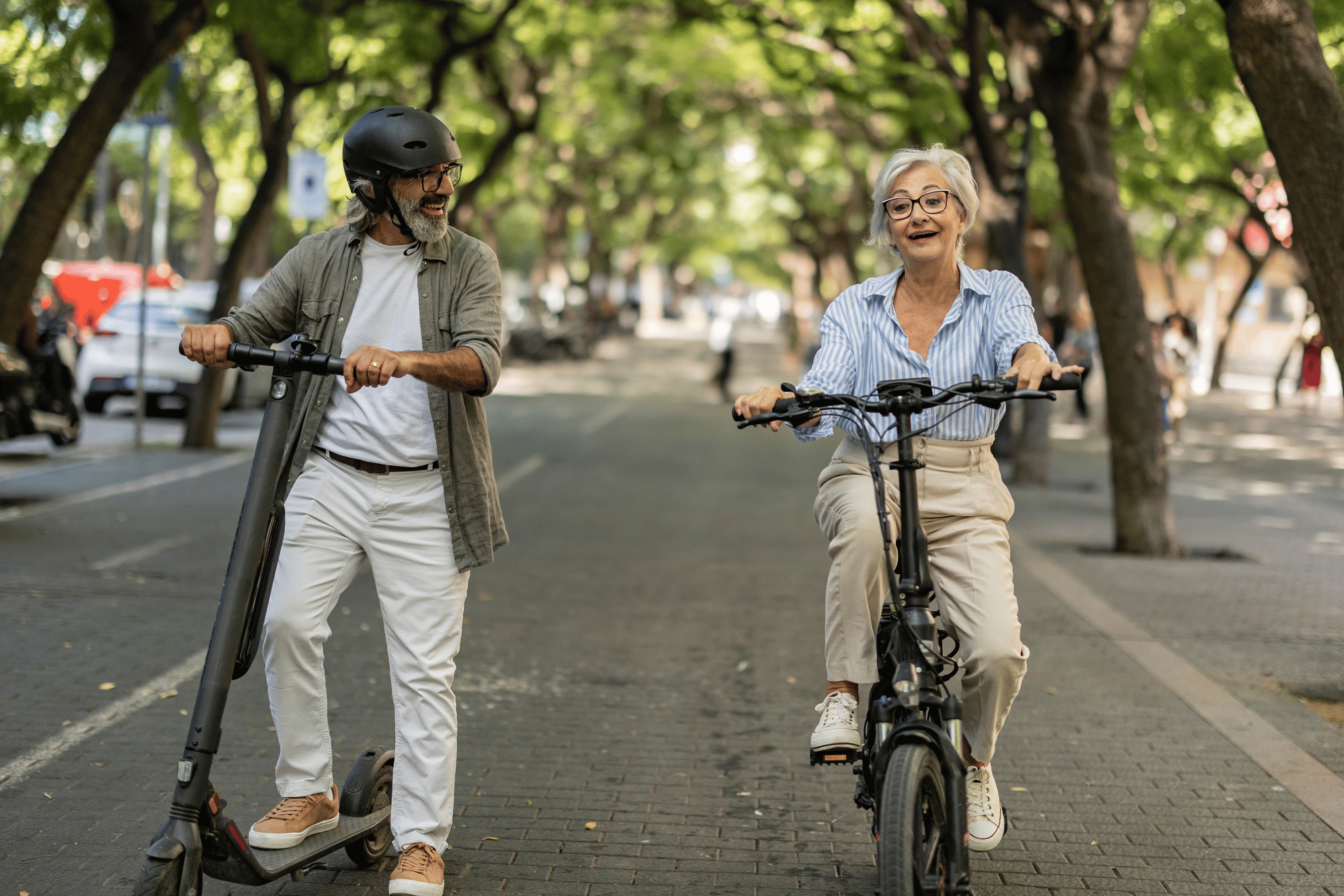 Bici monopattino elettrico canva