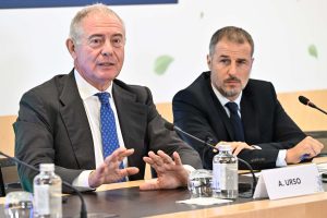 Urso insenga adnkronos evento