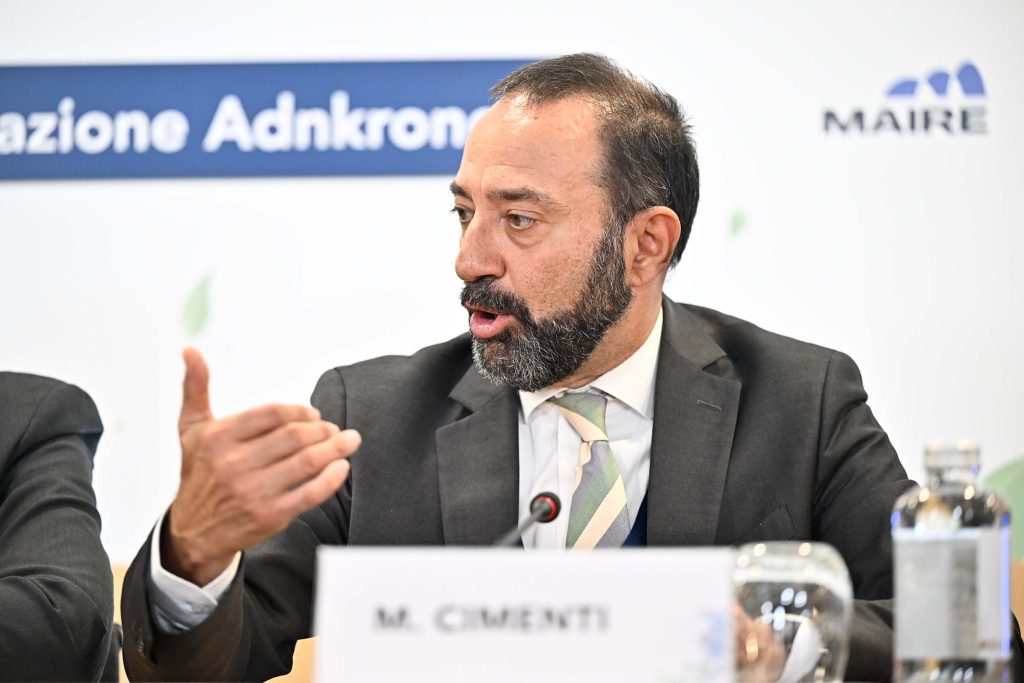 Matteo Cimenti, presidente di Federchimica-Assogasliquidi, interviene al panel “Decarbonizzazione, economia circolare e territorio” durante l'evento Adnkronos Q&A a Roma