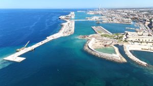 Il porto di Civitavecchia dall'alto