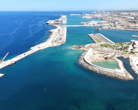 Il porto di Civitavecchia dall'alto